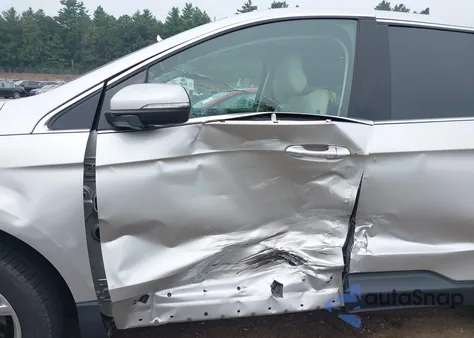 2017 Ford Edge Titanium z USA, uszkodzony, nr VIN 2FMPK4K87HBB66251